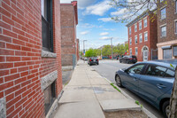 155 Cottage St in East Boston, MA - Foto de edificio - Building Photo