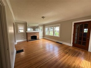 44 Parkwood Rd in Rochester, NY - Building Photo - Building Photo