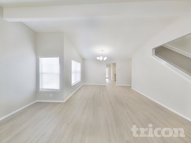 6934 Sunshine Tree Dr in San Antonio, TX - Building Photo - Building Photo