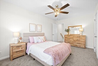 104 W Point Dr in Clarksville, TN - Building Photo - Building Photo