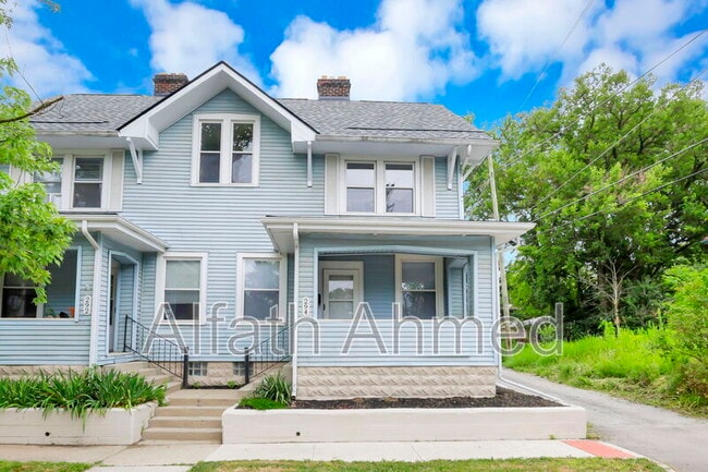 property at 294 Wyandotte Ave
