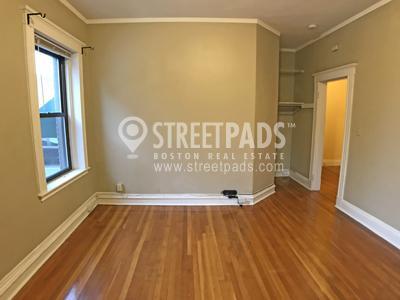 17-19-19 Washington St in Malden, MA - Building Photo - Building Photo