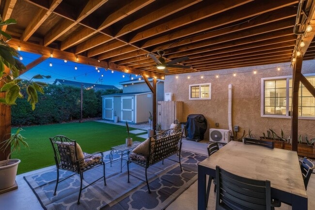 6504 W 84th Pl in Los Angeles, CA - Building Photo - Building Photo