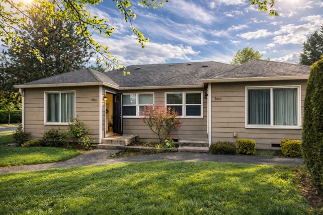 property at 3600-3602 E Evergreen Blvd