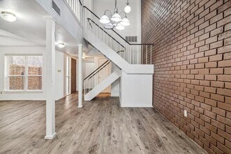 1302 Summerwood Ln in Richardson, TX - Building Photo - Building Photo