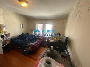 91 Wallingford Rd, Unit 3 in Boston, MA - Foto de edificio - Building Photo