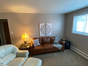1000 10th Ave NW, Unit D in Great Falls, MT - Building Photo - Building Photo