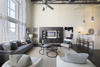572 Edgewood Ave NE in Atlanta, GA - Building Photo - Building Photo