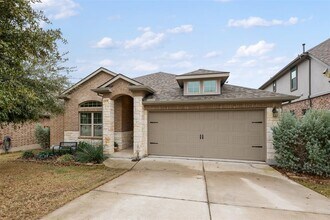 8113 Cannon Ct in Lago Vista, TX - Building Photo - Building Photo