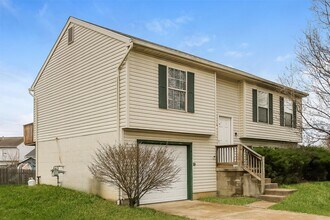 1527 Berkhard Dr in Columbus, OH - Foto de edificio - Building Photo