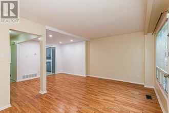 189 Springhead Gardens in Richmond Hill, ON - Building Photo - Building Photo