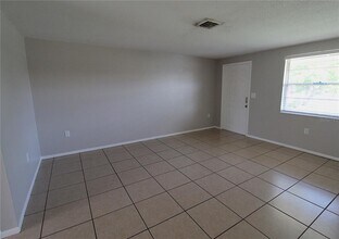 536 Briarwood Rd in Venice, FL - Building Photo - Building Photo