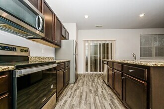 195 Hamilton Pointe Dr in Mcdonough, GA - Foto de edificio - Building Photo