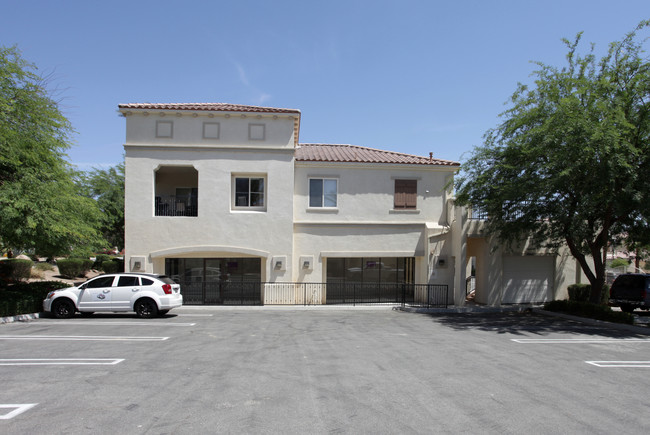 Bldg F in La Quinta, CA - Foto de edificio - Building Photo