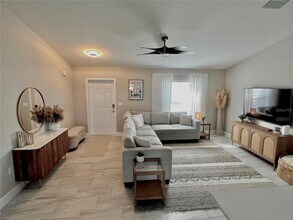 1194 S Lassonde St, Unit 353 in North Port, FL - Building Photo - Building Photo