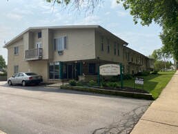 4074 S Packard Ave in St. Francis, WI - Building Photo