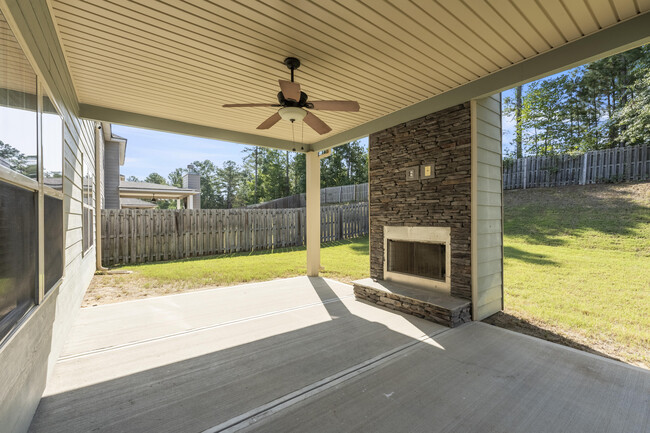 700 Tree Top Trl in Evans, GA - Foto de edificio - Building Photo