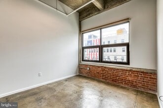 4800 Brown St in Philadelphia, PA - Foto de edificio - Building Photo