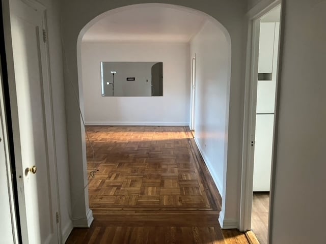 8380 118th St, Unit 4G in Kew Gardens, NY - Building Photo - Building Photo