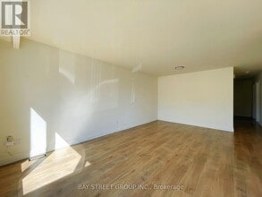 517-517 Harris Ct in Whitby, ON - Building Photo - Building Photo