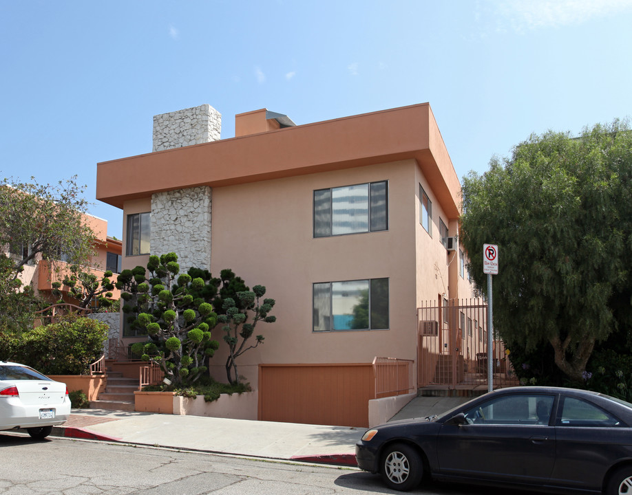 1266 Barry Ave in Los Angeles, CA - Building Photo