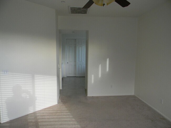 11166 Pondfield Ct in Riverside, CA - Building Photo - Building Photo