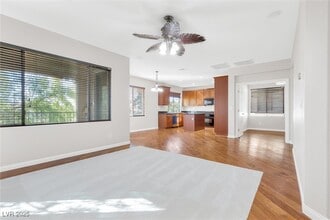 11837 Luna Del Mar Ln in Las Vegas, NV - Building Photo - Building Photo