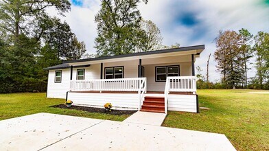 2036 County Rd 3434N in Cleveland, TX - Building Photo - Building Photo