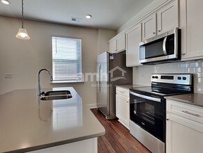 515 Plumeria Ln in Summerville, SC - Building Photo - Building Photo