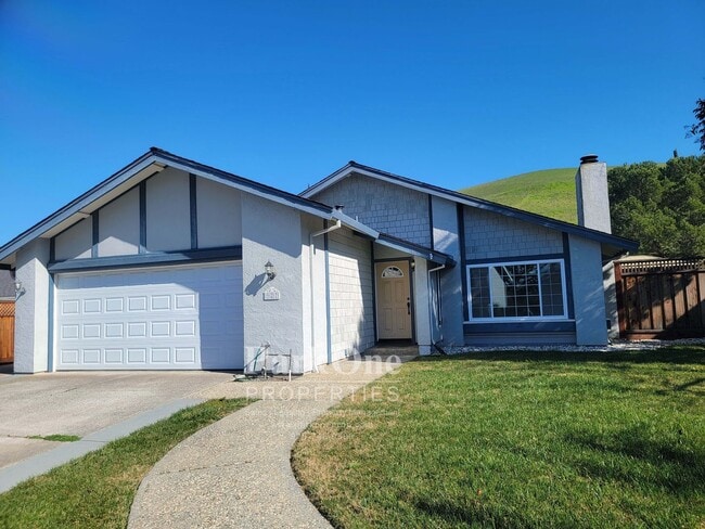 property at 927 Palace Ct