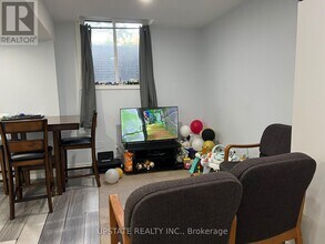 48 Cowan Rd in Brampton, ON - Building Photo - Building Photo