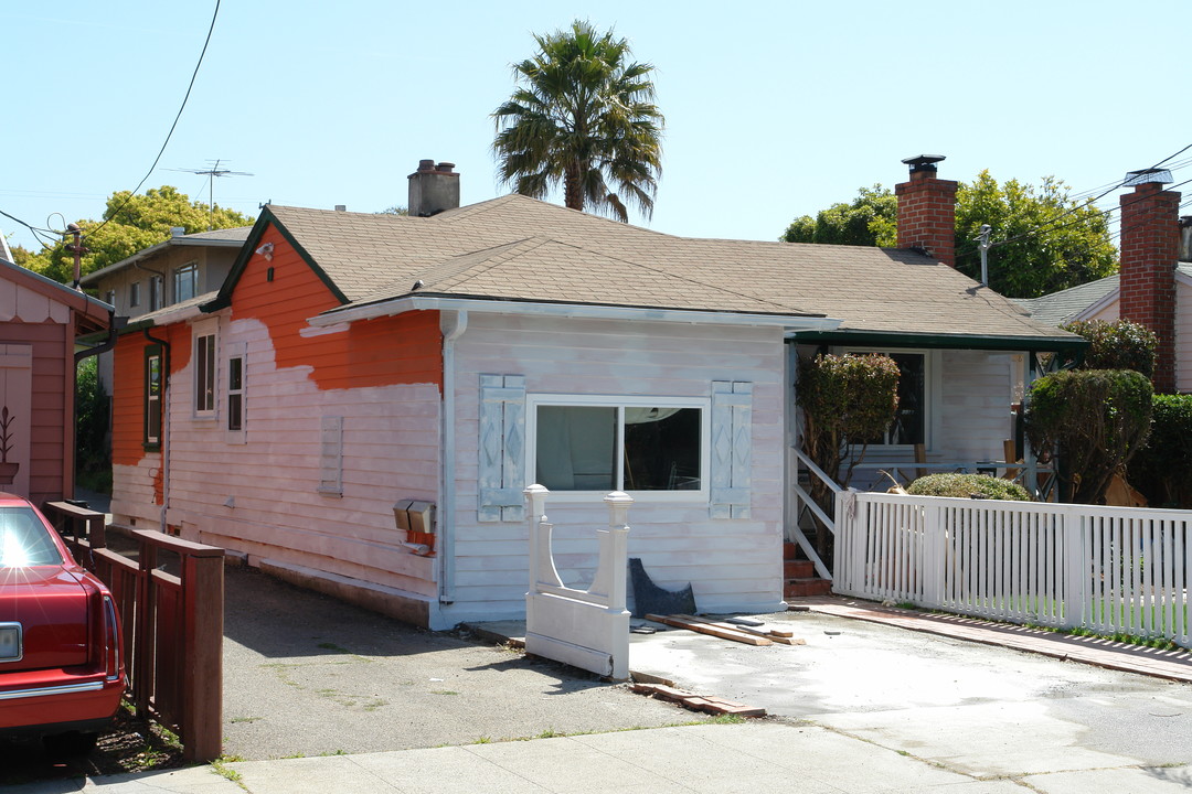 1627-1629 8th St in Berkeley, CA - Building Photo