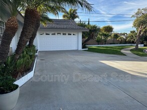 6502 Peggy Cir in Huntington Beach, CA - Building Photo - Building Photo