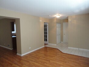 3809 Landings Rd in Joliet, IL - Building Photo - Building Photo