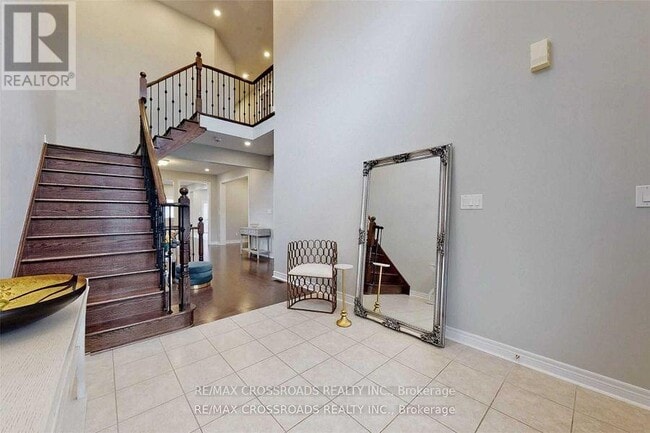 62 Romanelli Cres in Bradford West Gwillimbury, ON - Building Photo - Building Photo