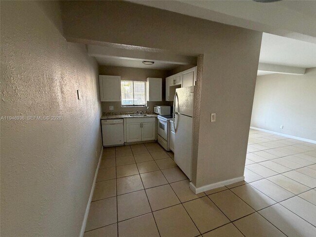 1025 S Flagler Ave in Pompano Beach, FL - Building Photo - Building Photo