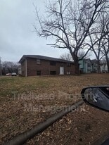 13121 6 St in Grandview, MO - Building Photo