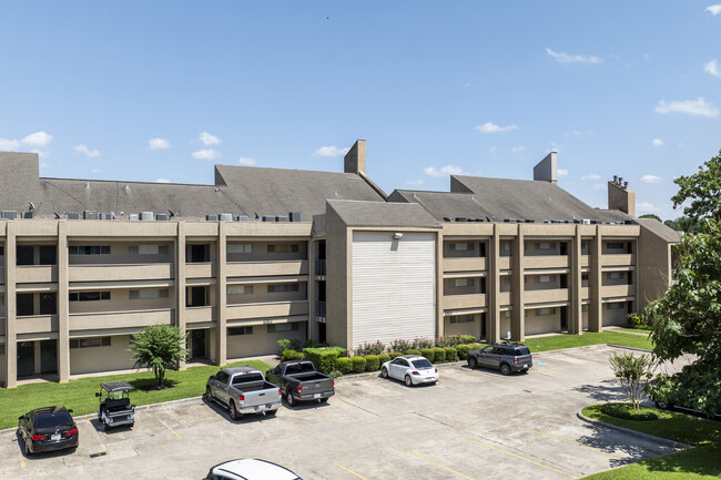 Lodge at Walden in Montgomery, TX - Building Photo - Building Photo