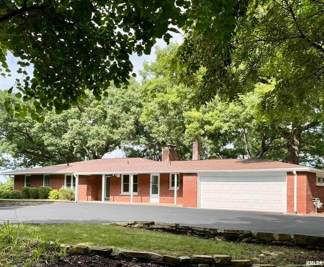 property at 4640 5th Ave