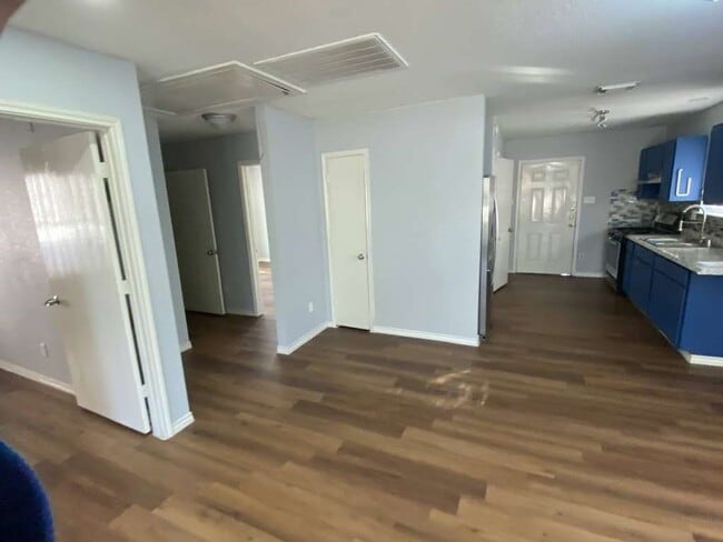 property at 2002 Pannell St