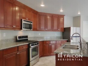 766 Wallington Estate St in Las Vegas, NV - Building Photo - Building Photo
