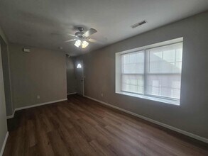 936 W 8th St in Junction City, KS - Building Photo - Building Photo