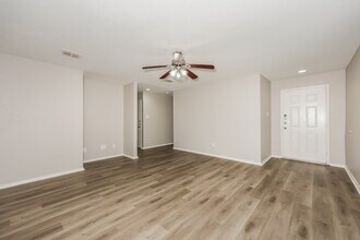 1337 Castle Ridge Rd in Fort Worth, TX - Building Photo - Building Photo