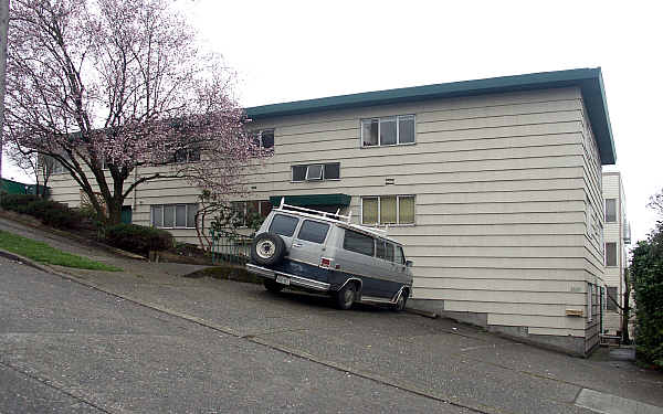 Emerson Apartments in Seattle, WA - Foto de edificio - Building Photo