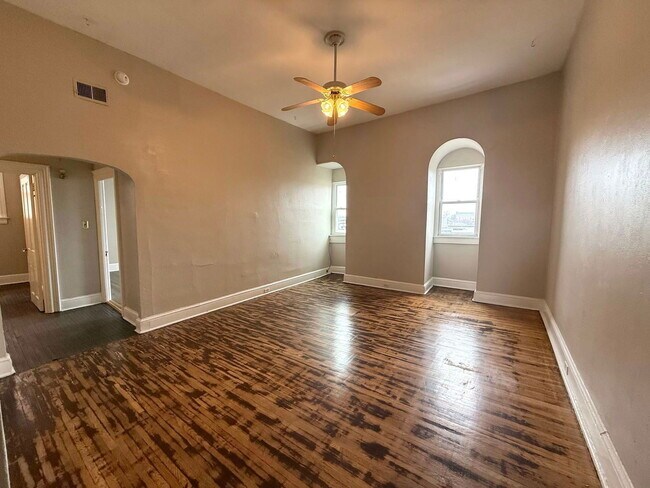 241 N Queen St in Lancaster, PA - Building Photo - Building Photo