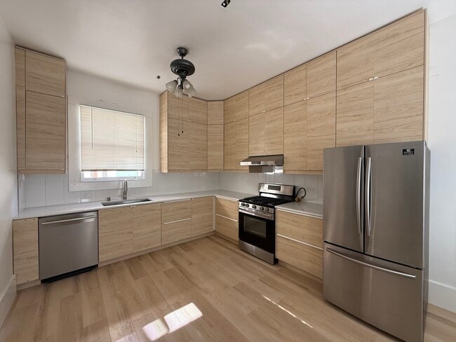 434 Taylor Ave in Alameda, CA - Building Photo - Building Photo