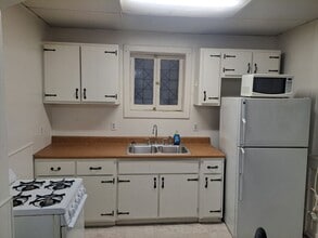 5918 Arendes Dr in St. Louis, MO - Building Photo - Building Photo