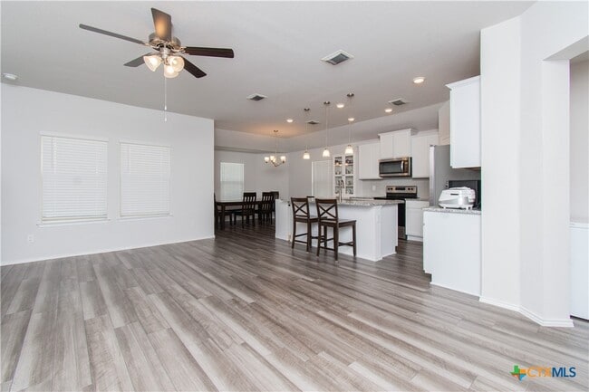 1307 Prospector Trl