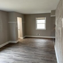 4031 W Fairmount Ave in Milwaukee, WI - Building Photo - Building Photo