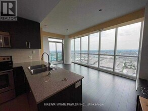 3985-3985 Grand Park Dr in Mississauga, ON - Building Photo - Building Photo